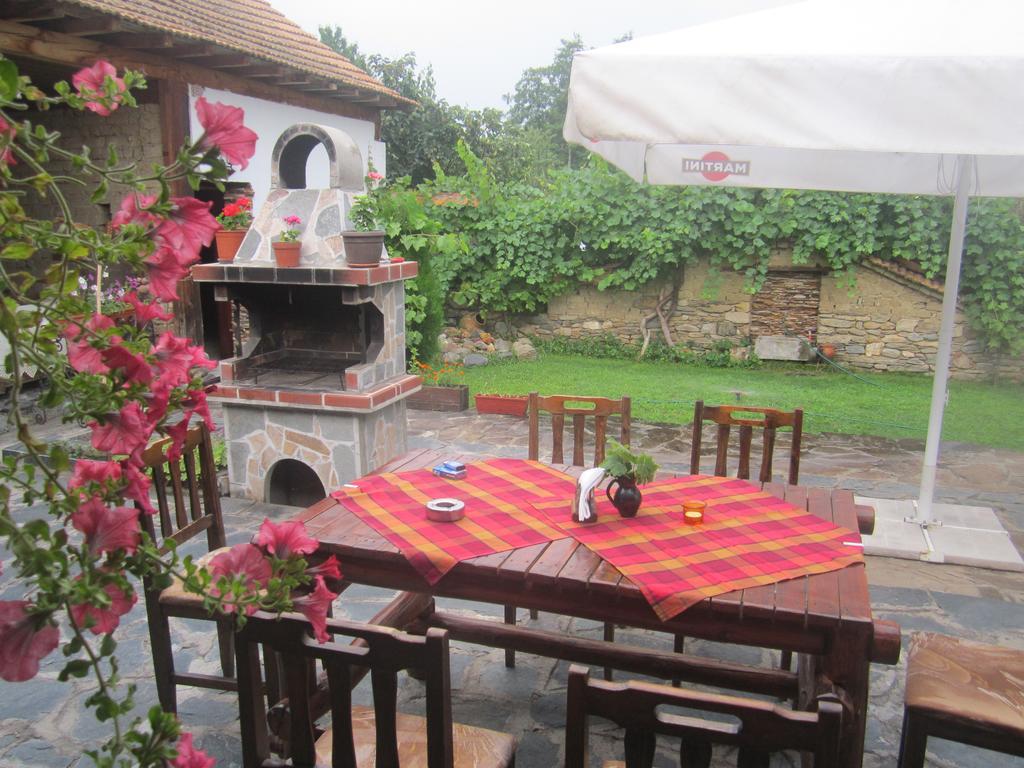 Guest House Popov Marchevo Eksteriør billede