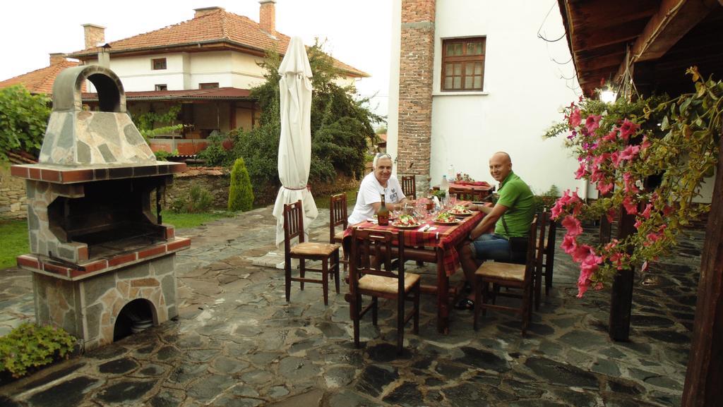 Guest House Popov Marchevo Eksteriør billede